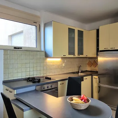 Apartment Campanello *