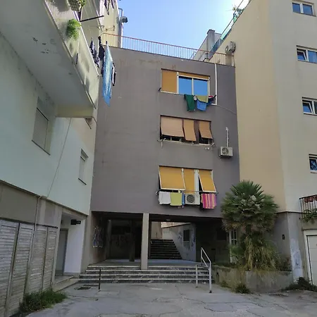 Apartment Campanello